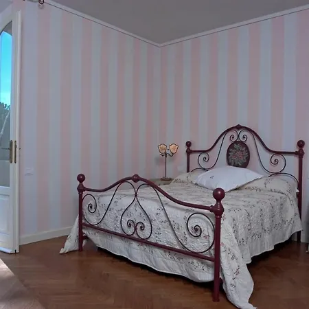 Signori Марина-ди-Пьетрасанта