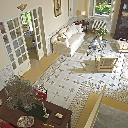 Signori Bed and Breakfast 4*