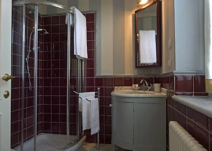 Signori مارينا دي بييتراسانْت