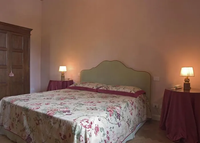 Signori مارينا دي بييتراسانْت